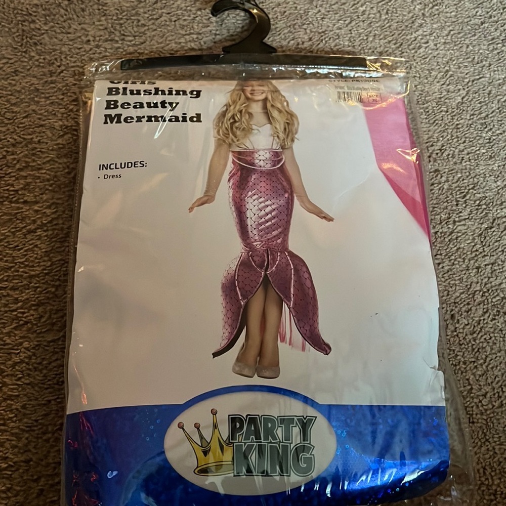 Halloween costume girls